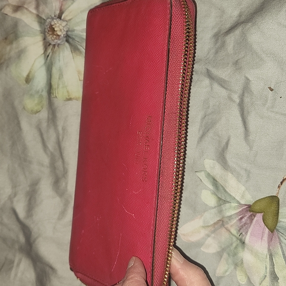 Pink Michael Kors Wallet - Picture 6 of 13